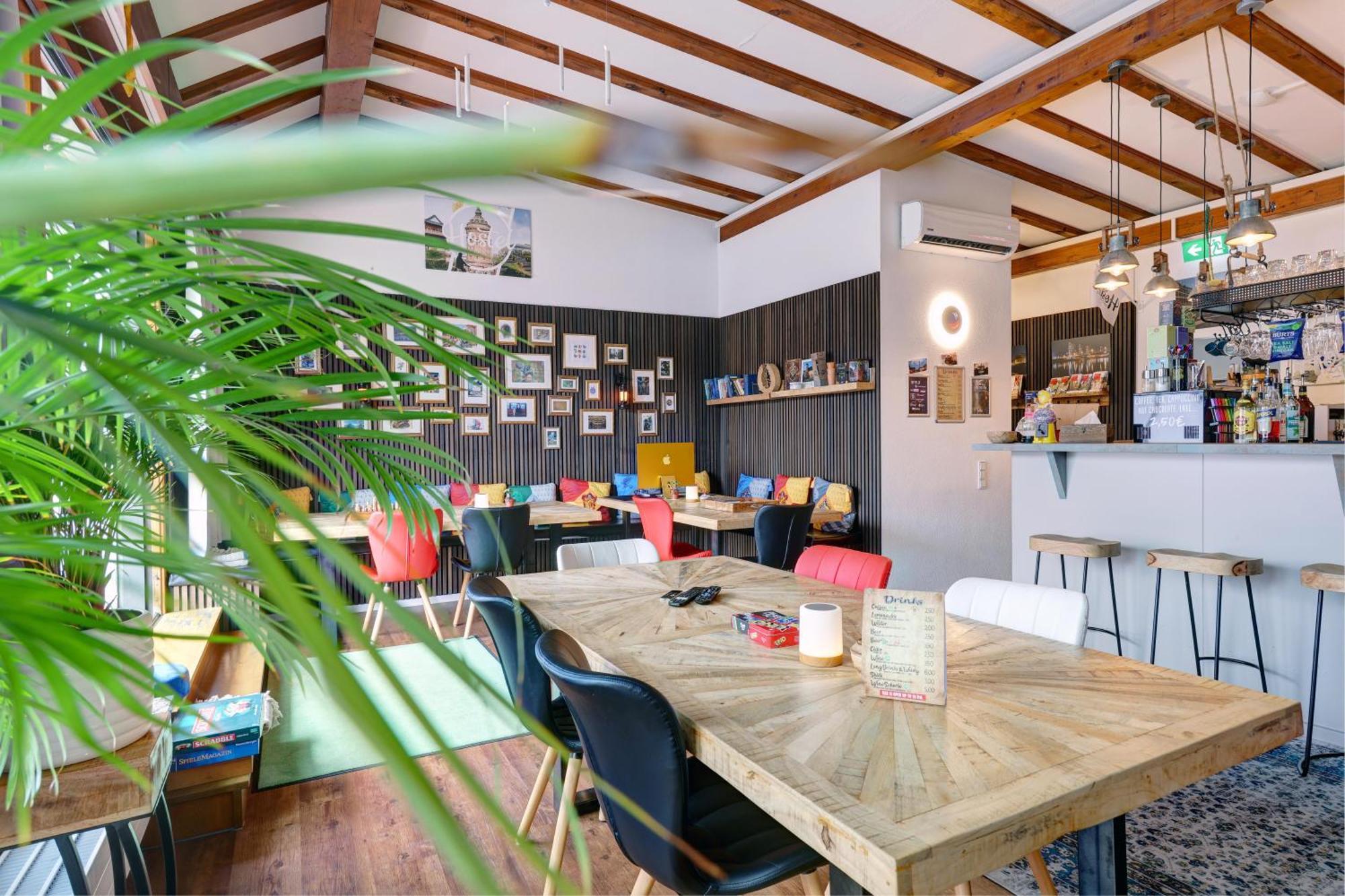 Hostel مانهايم المظهر الخارجي الصورة The interior of the restaurant
